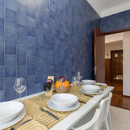 Host Wise - Comfy Bright Flats With Netflix Apartment *