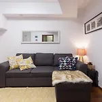 Host Wise - Comfy Bright Flats With Netflix *