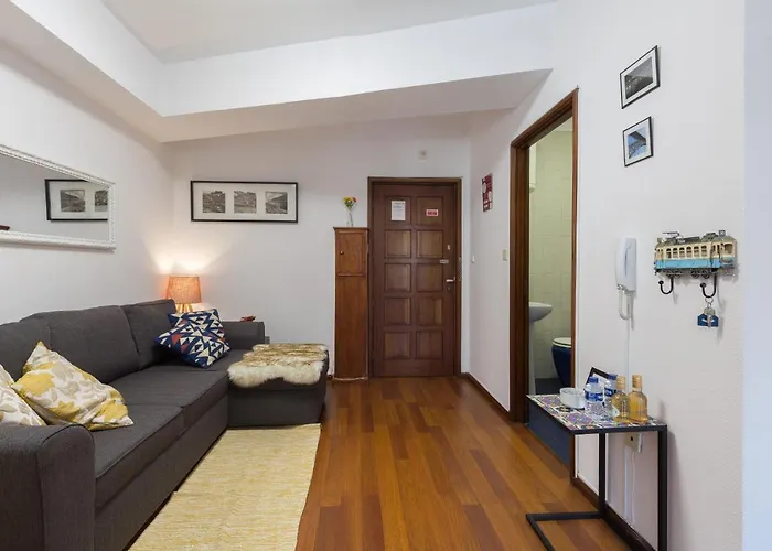Host Wise - Comfy Bright Flats With Netflix * Porto