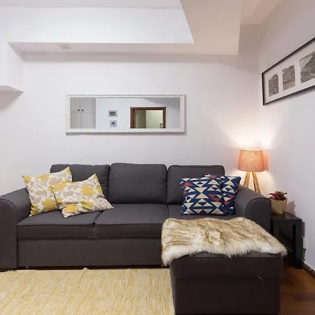 Host Wise - Comfy Bright Flats With Netflix *
